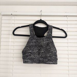 Lululemon high neck pocket sports bra